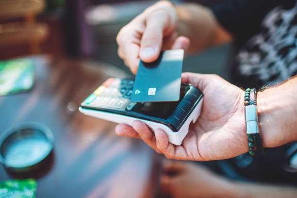 Credit Card Cashing Methods and Safe Service Considerations